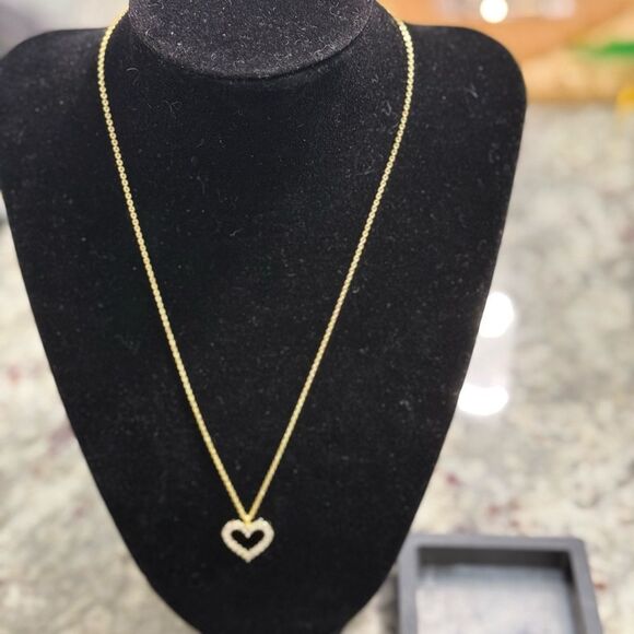 NEW 14 Karat Gold Plated CZ Heart Necklace Gold Heart Pendant Necklace - Picture 5 of 9